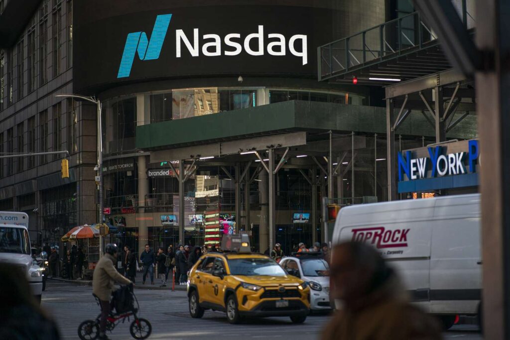 تحلیل جامع وضعیت سهام نزدک (Nasdaq) و تأثیرات احتمالی گزارش‌های درآمدزایی فصل جدید